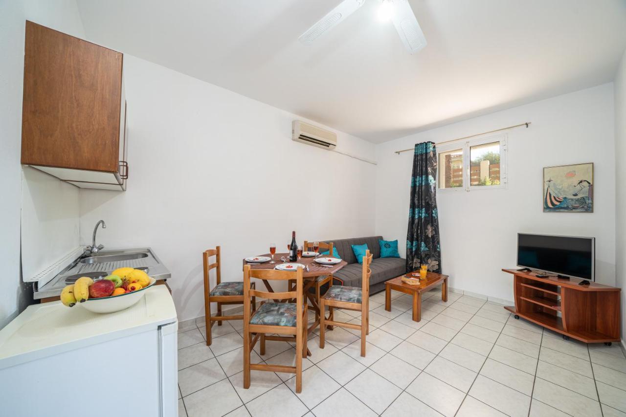 Iris Apartments Minia Екстер'єр фото